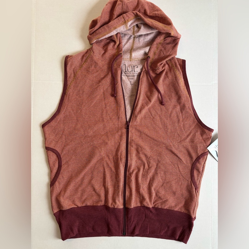 Women's Hooded Vest in Burgundy